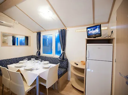 Camping Blu Fantasy 4*